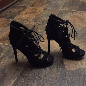 Black laced heels